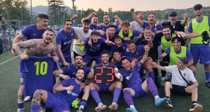Il Cistellum festeggia la vittoria sul Bosto Il Cistellum festeggia la vittoria sul Bosto